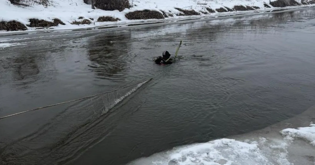 Un copil de 4 ani este căutat în râul Someș după ce a căzut în apă