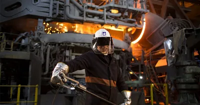 Guvernul analizează modificarea planului de reorganizare a combinatului siderurgic Liberty Galați